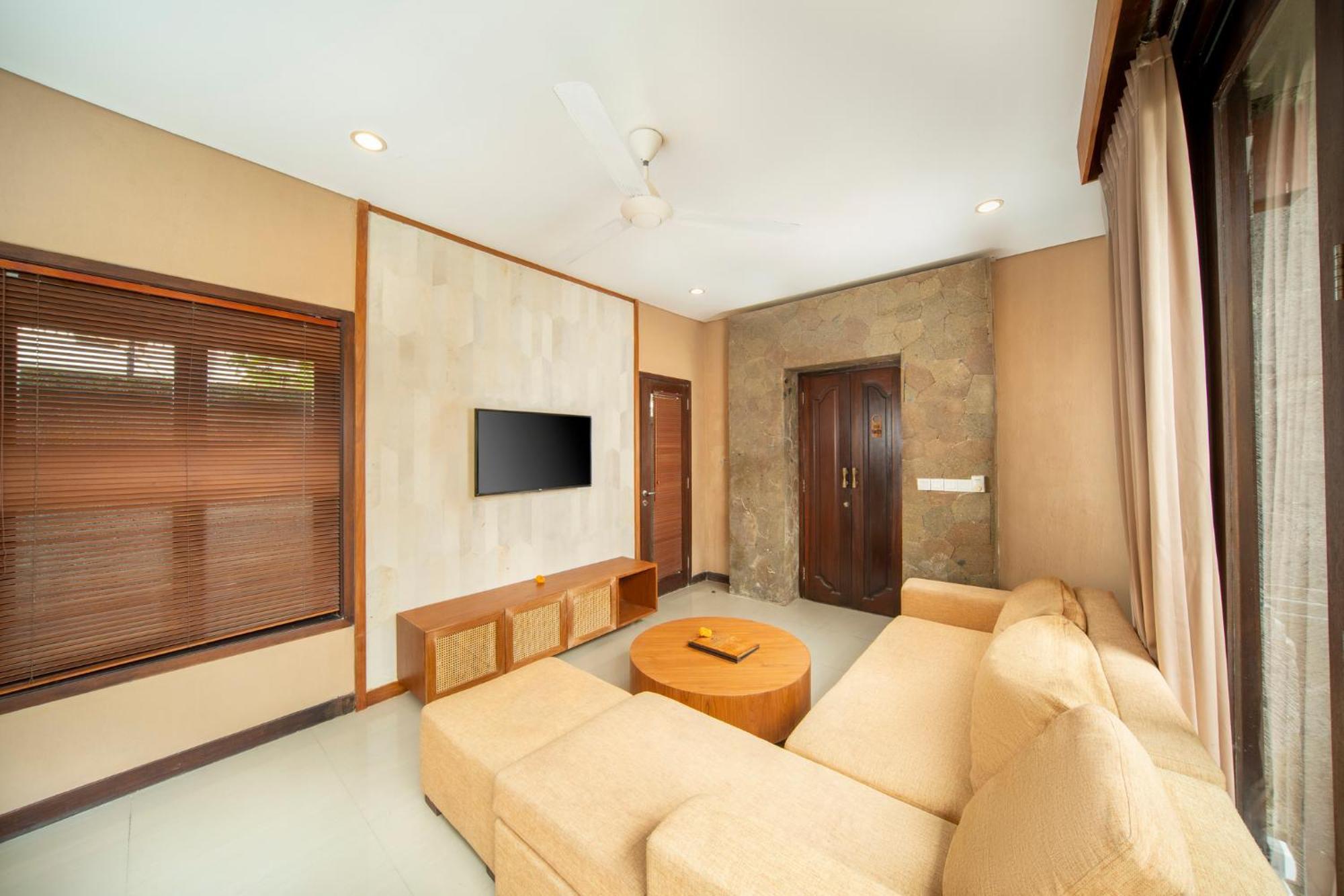 Canggu Circle Villa By Ini Vie Hospitality Экстерьер фото
