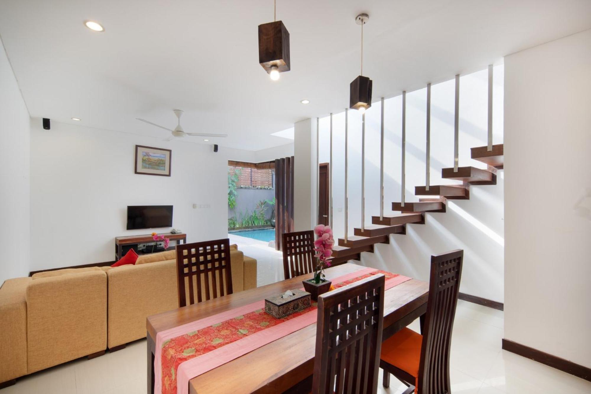 Canggu Circle Villa By Ini Vie Hospitality Экстерьер фото