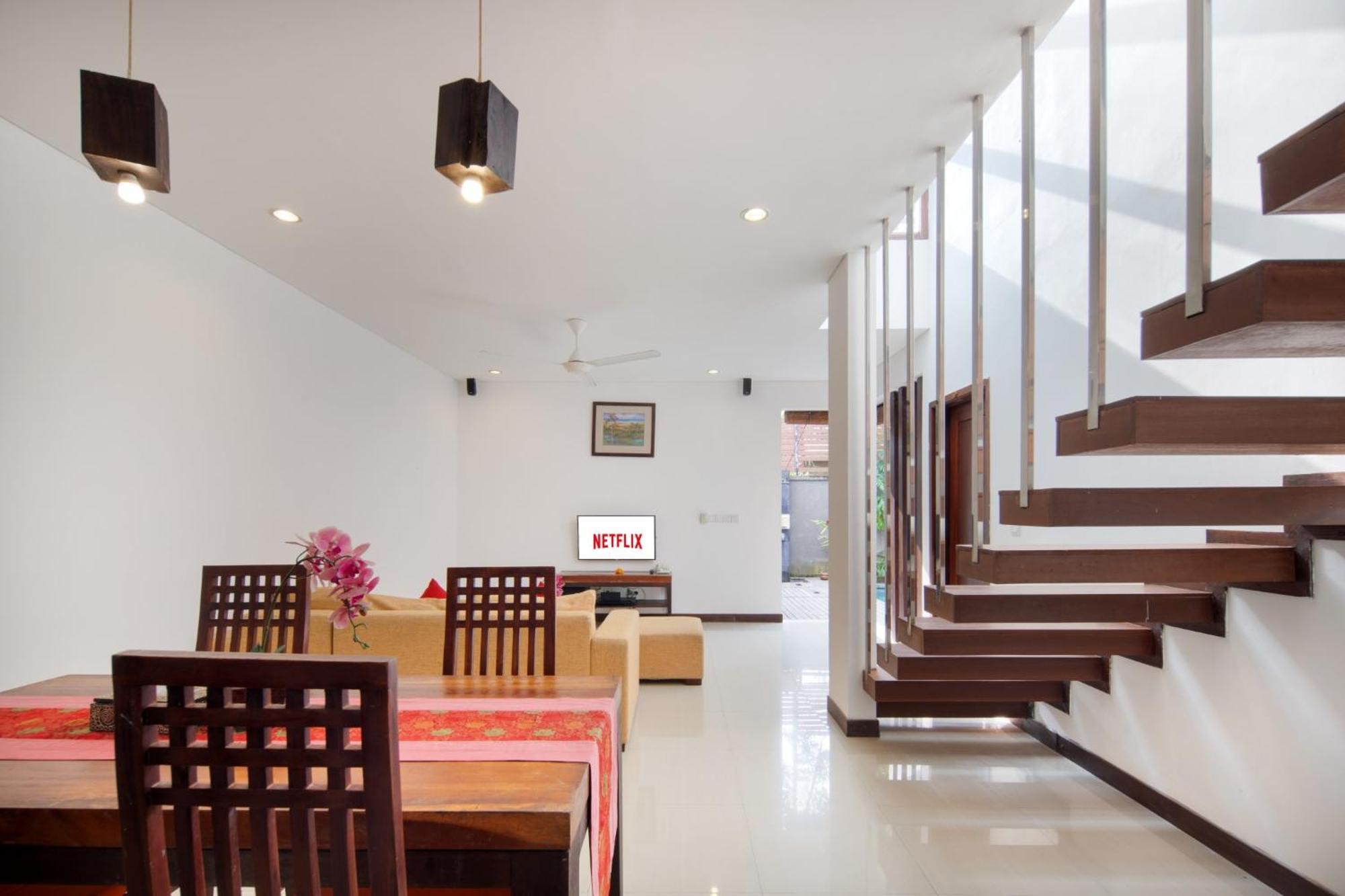 Canggu Circle Villa By Ini Vie Hospitality Экстерьер фото