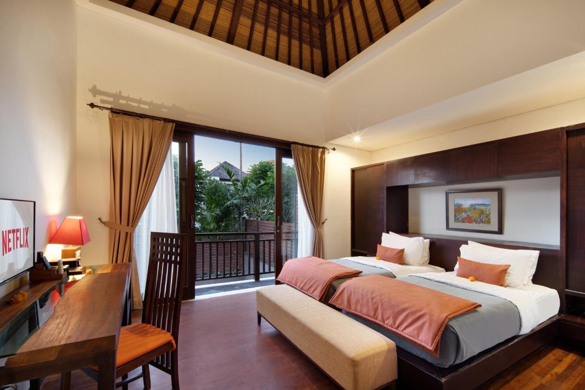 Canggu Circle Villa By Ini Vie Hospitality Экстерьер фото