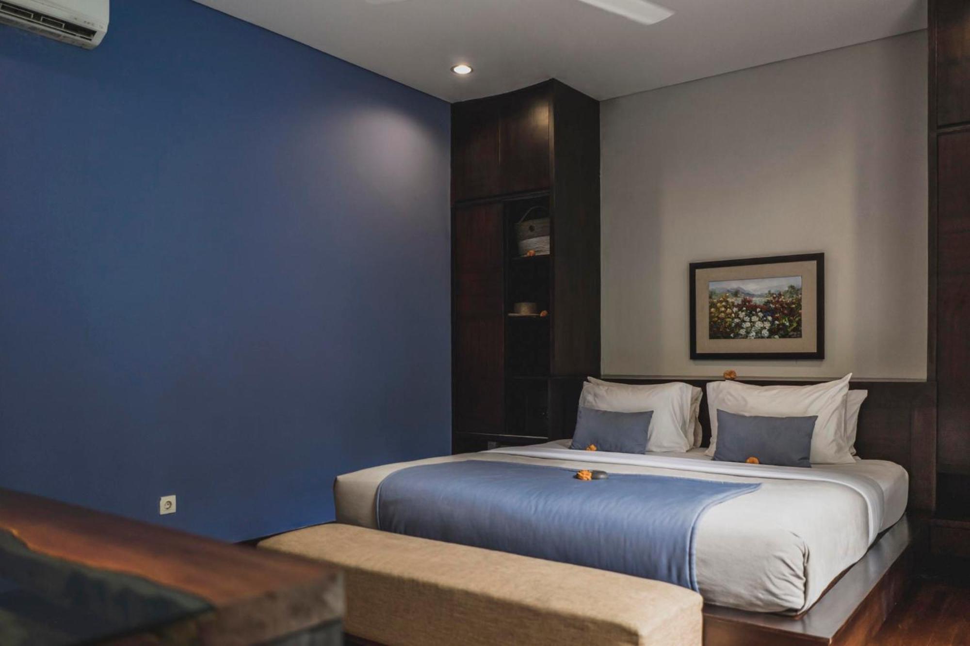 Canggu Circle Villa By Ini Vie Hospitality Экстерьер фото