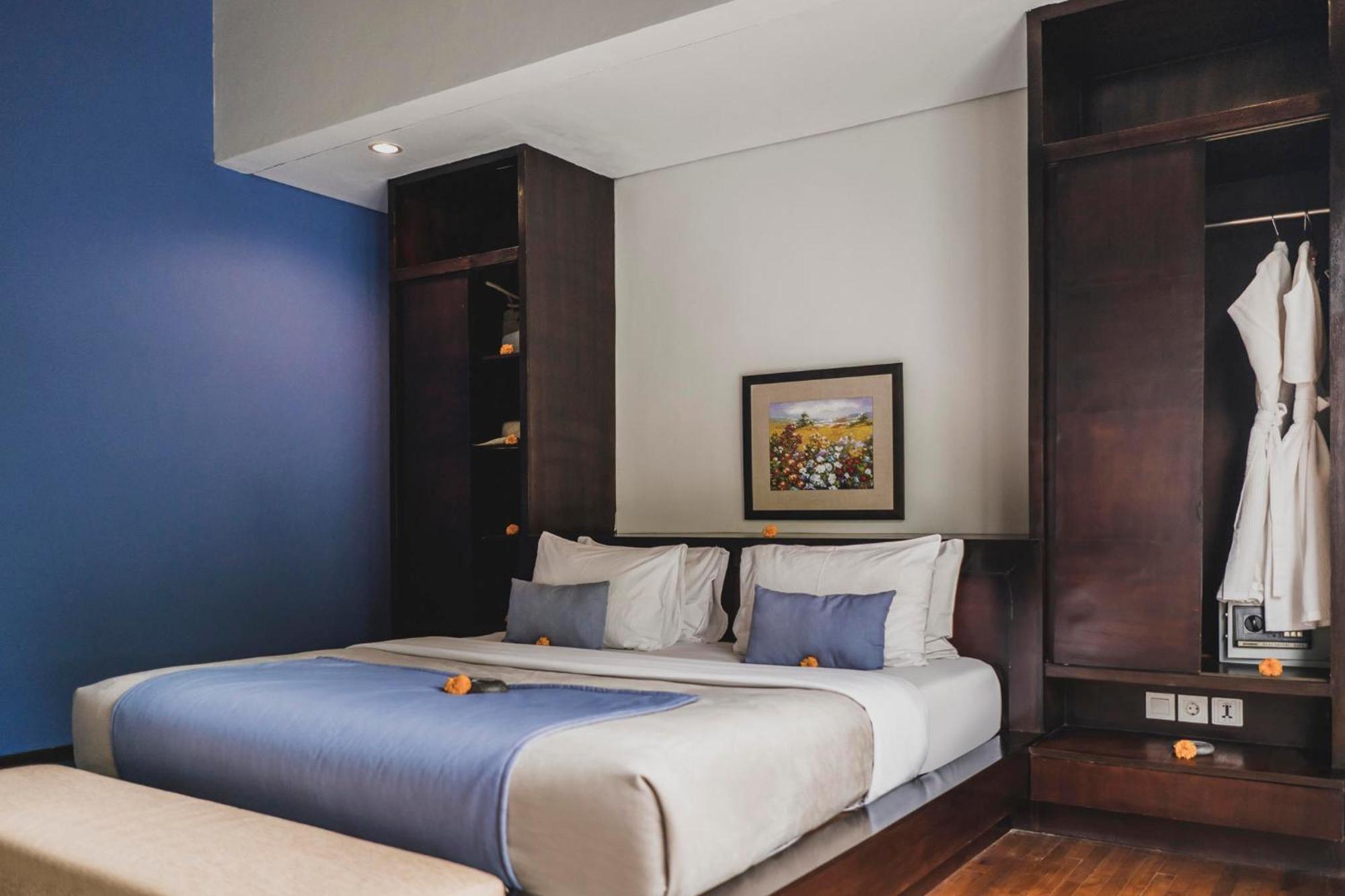 Canggu Circle Villa By Ini Vie Hospitality Экстерьер фото