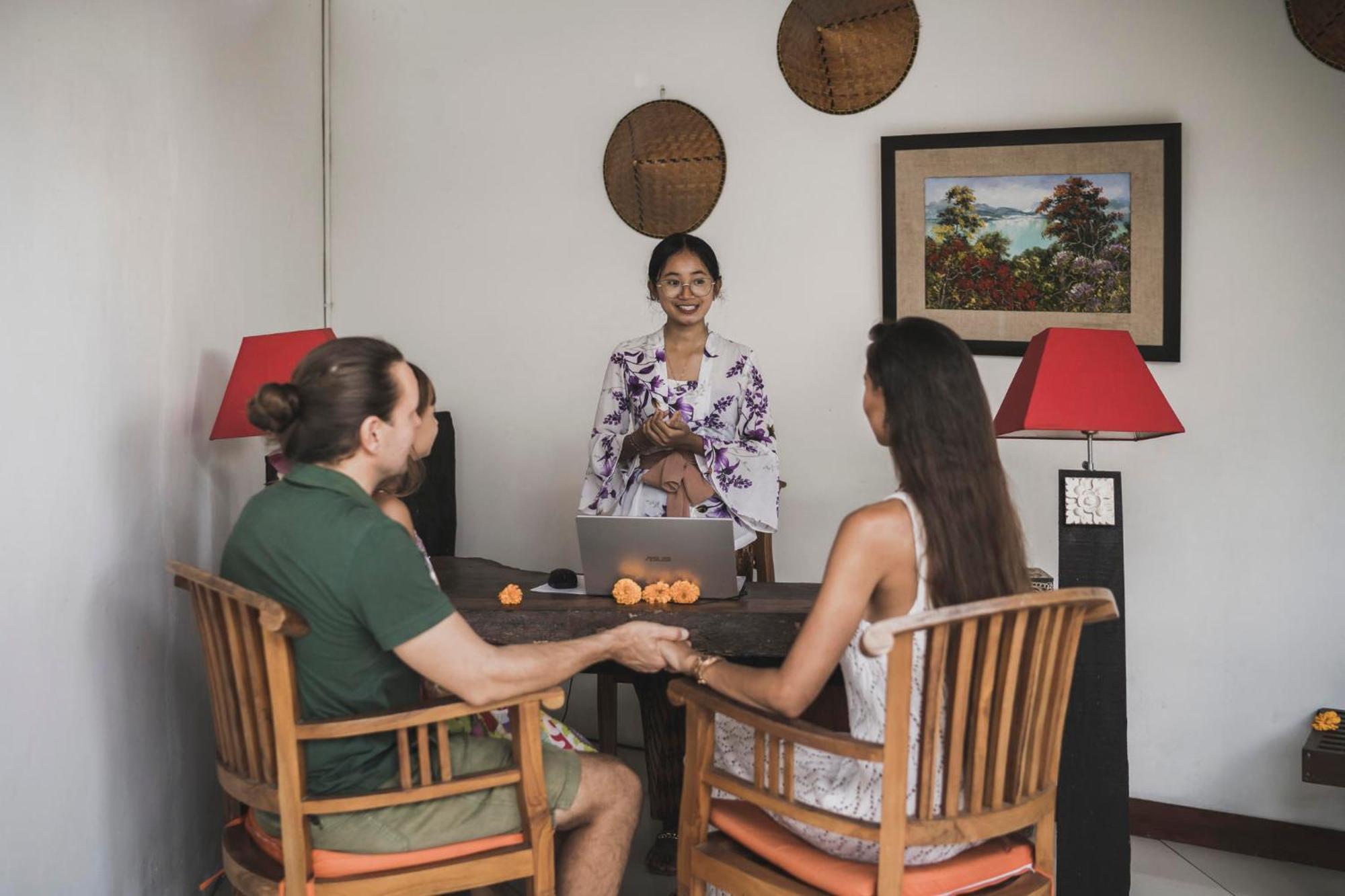 Canggu Circle Villa By Ini Vie Hospitality Экстерьер фото